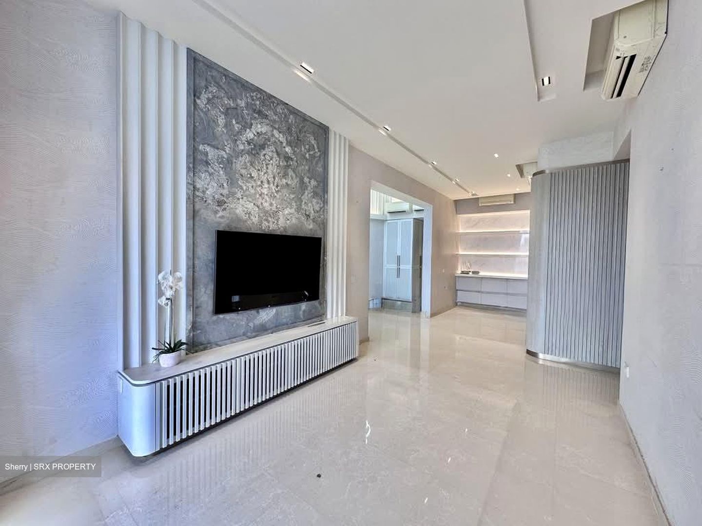 The Crest (D3), Condominium #557582541